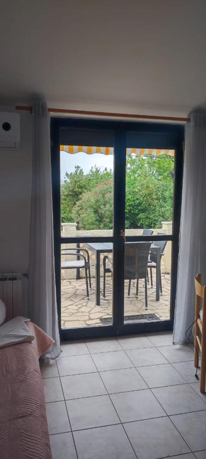 Villa Kadinela, 200M From Kamenjak, Huge Quiet Garden With Barbecue, 2 New Kitchens 프레멘투라 외부 사진